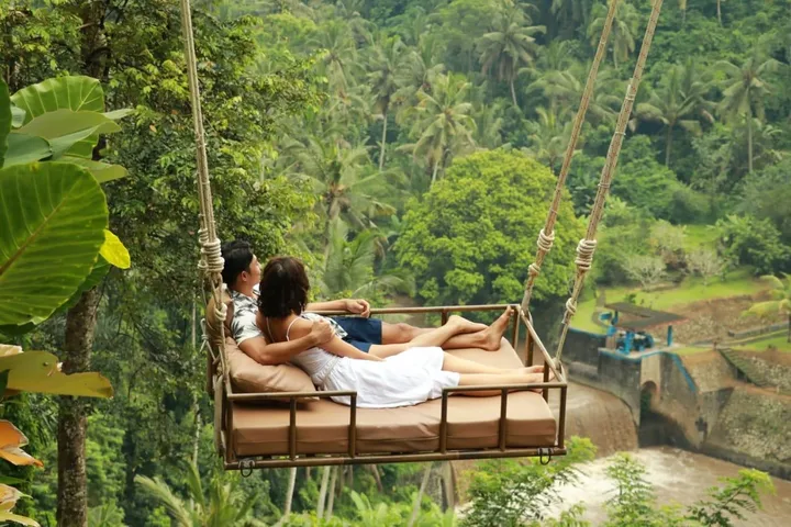 Bali Tropical Escape: Kuta & Ubud Retreat